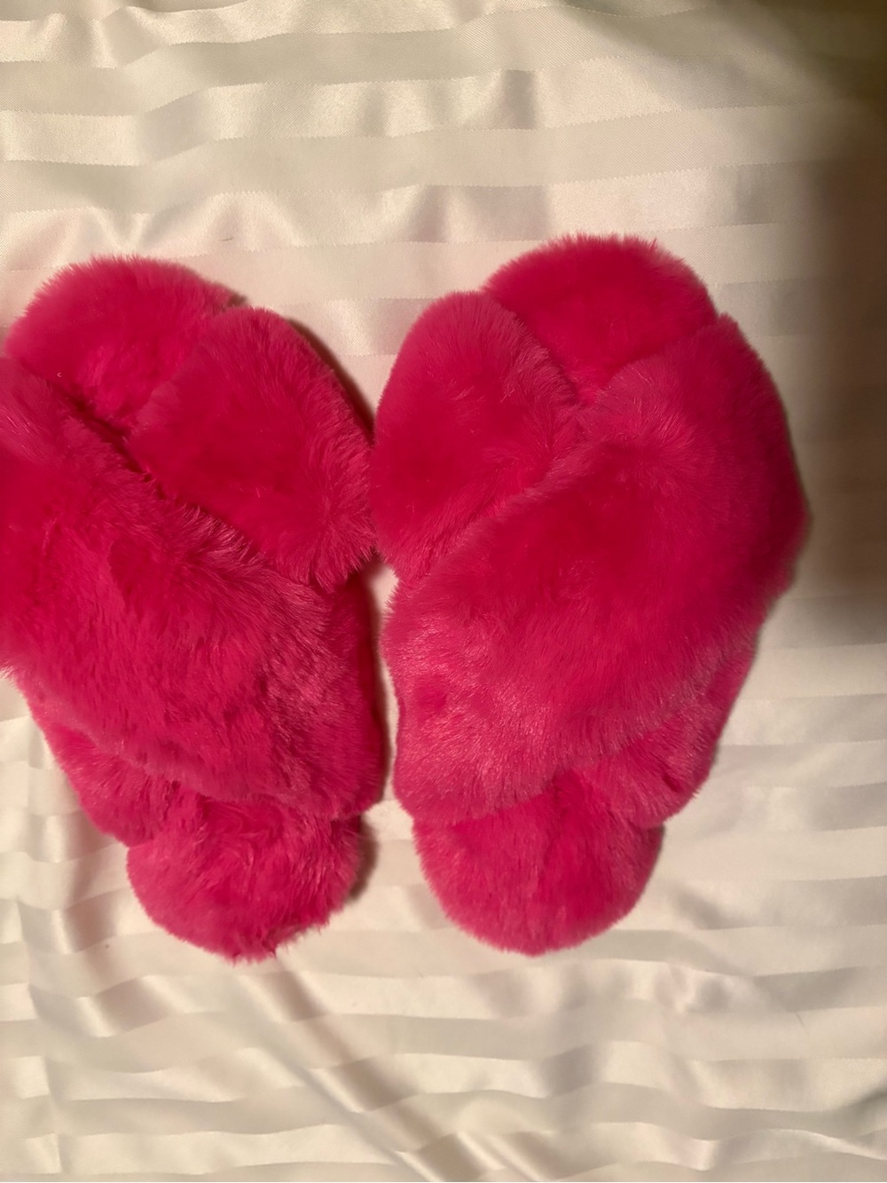 Plush Fuzzy Crisscross Slide Slippers - Hot Pink